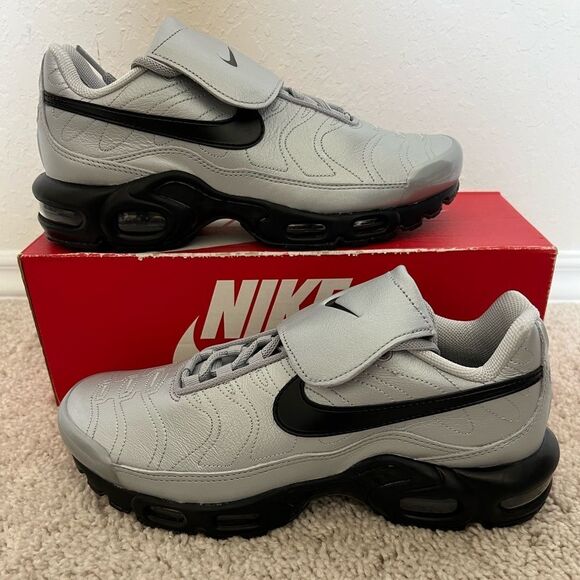 Nike Air Max Plus Tiempo ‘Wolf Grey’ Black Sneakers - Picture 1 of 9